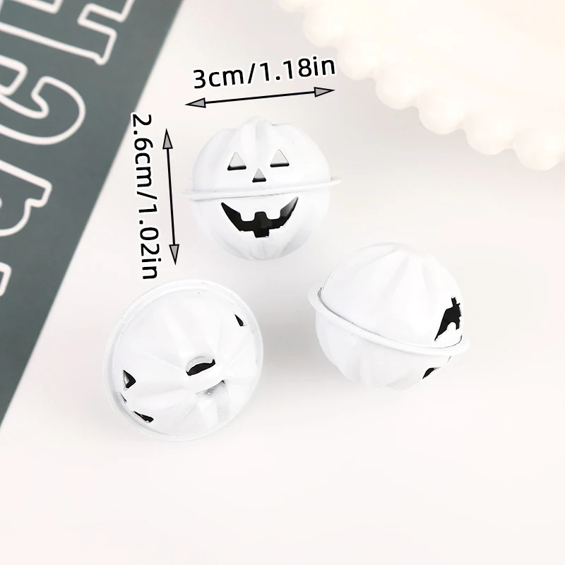 Halloween-Eisenglocken, 3/4 cm, gruselige Kürbis-Dekorationen für Zuhause, Party, Kinder, Geschenke, Haustiere, hängender Anhänger, 5–30 Stück – Detail 7