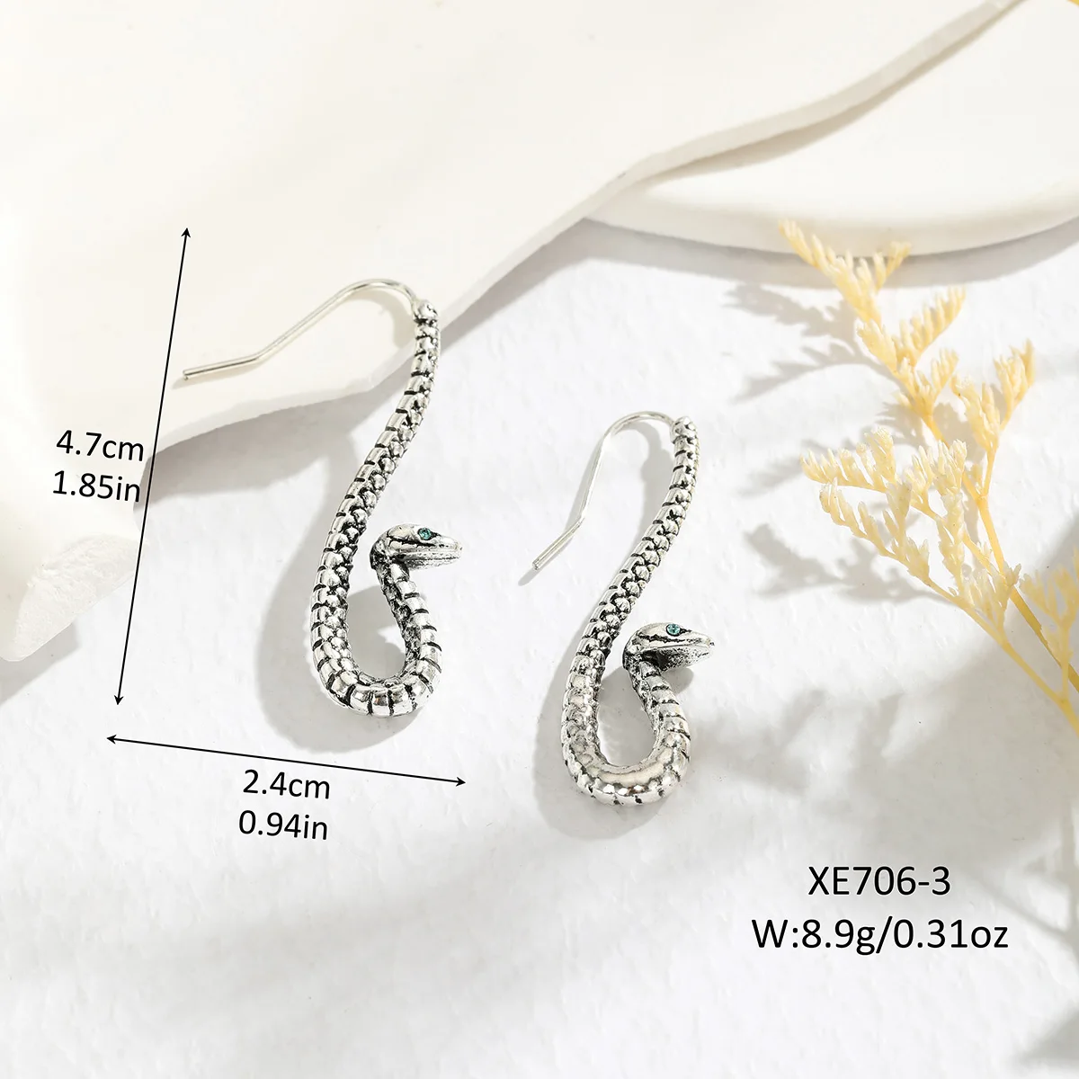 A Pair of Fashionable and Creative Personalized Snake-shaped Earrings, Exaggerated Zodiac Snake Earrings