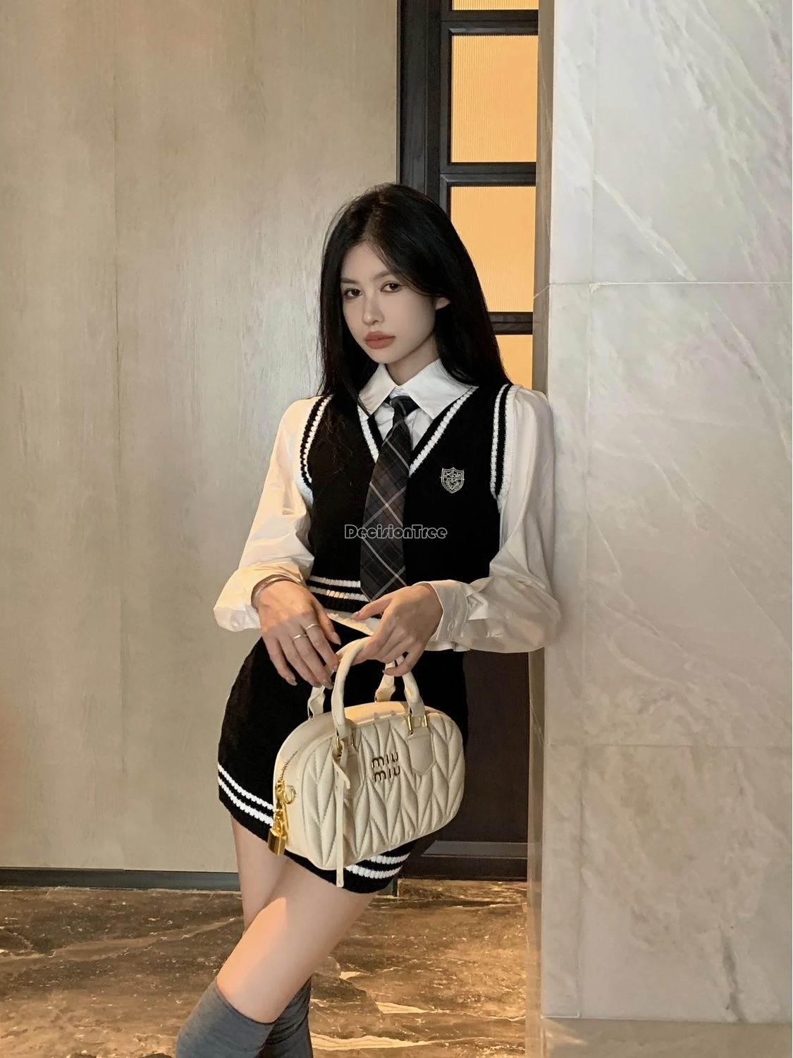 2024 hot girl trendy tight fitting academy style school uniform simple white shirt all match knitting vest sexy pack hip skirt