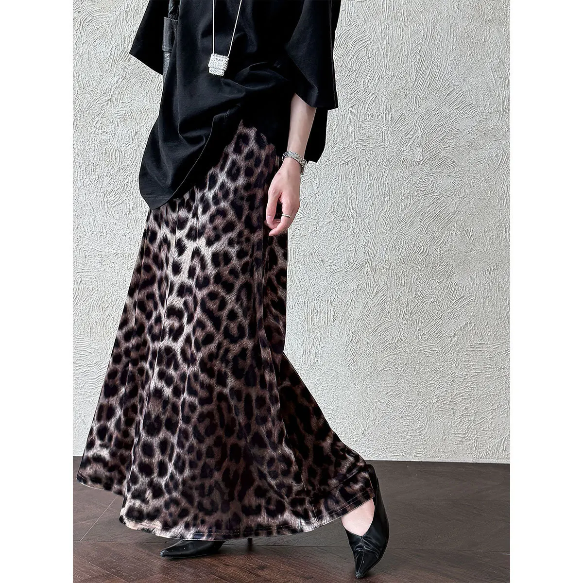 

Elegant Leopard Print Velvet Midi Skirt Autumn Elastic Waist Slimming Draped A-line Long Skirt