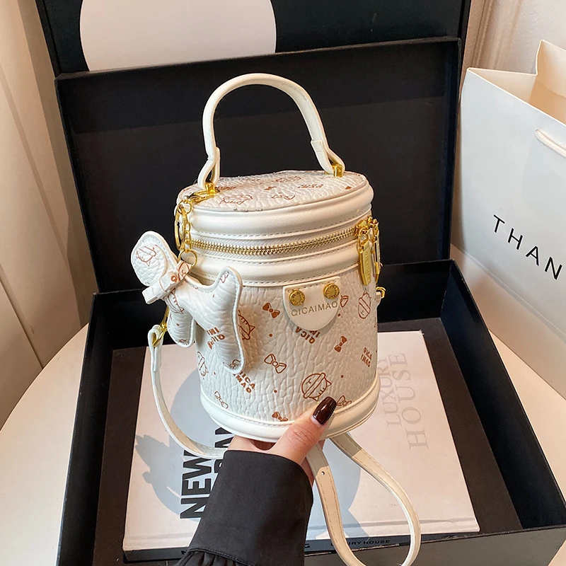 

Luxury Designer Leather Crossbody Bag For Women - Classic Elegant Shoulder Handbag Purse For Daily Use & Travel