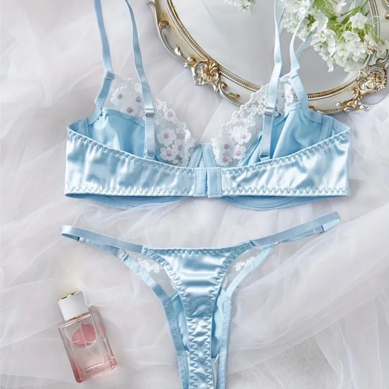 

Sexy Lingerie Set Women Blue Japanese Silk with Seamless Bra and Lace Embroidery Luxury Comfortable Thongs