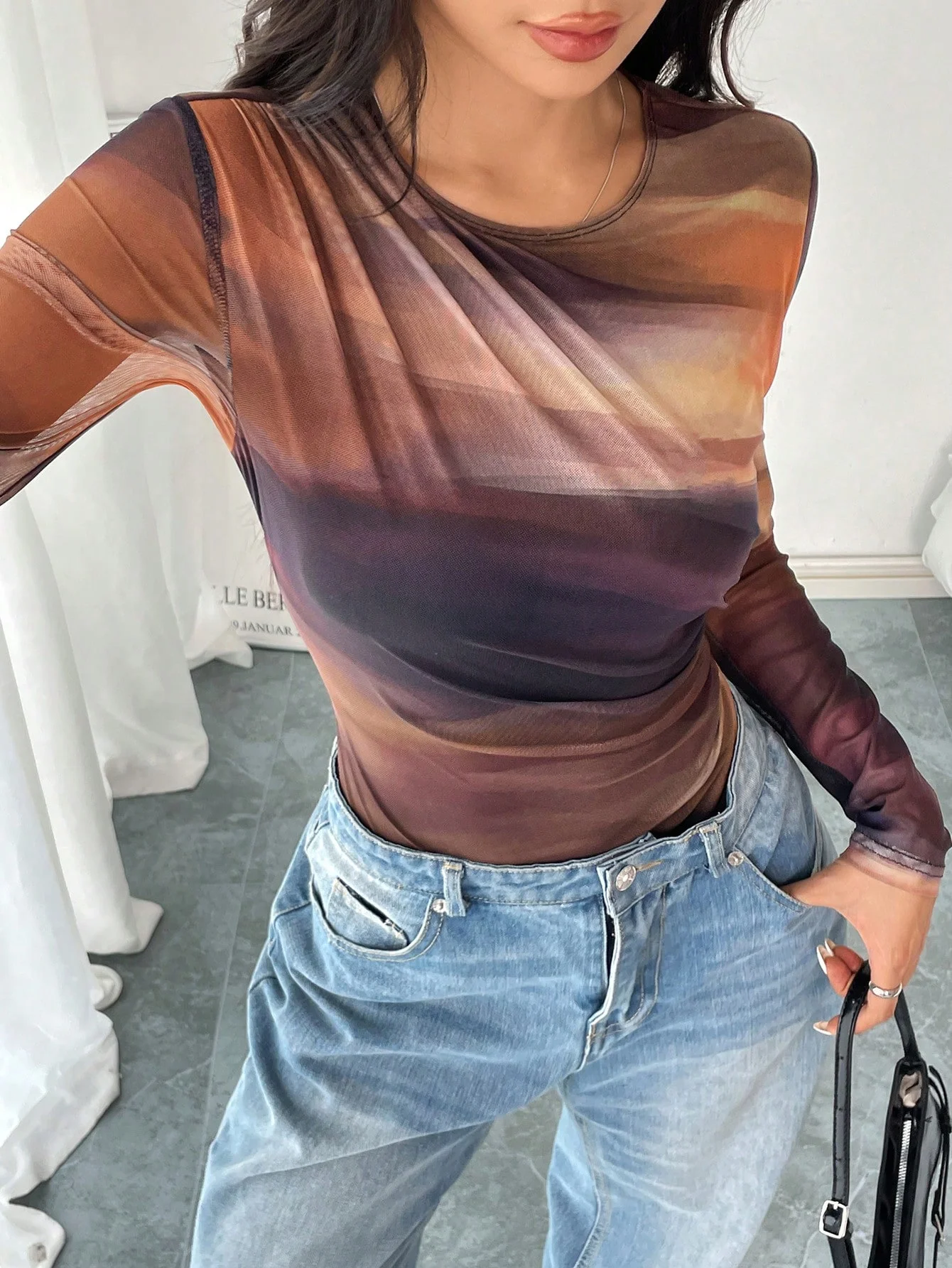 بدلة نسائية كاجوال عصرية بطيات شبكية وطبعة زهور لفصل الصيف