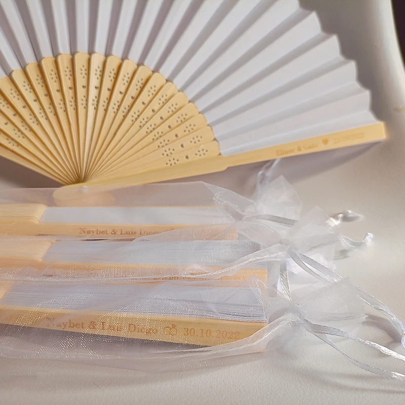 Biały składany elegancki spersonalizowany papier wentylator ręczny wesele prezent 21 cm panna młoda spersonalizowany wachlarz ślubny,
