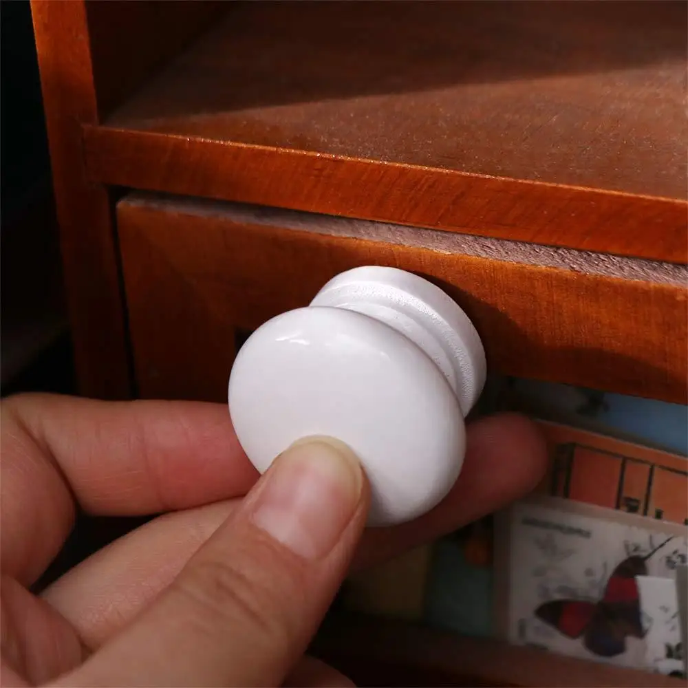 Polished Finish Circular Drawer Handles Rust-Resistant Easy-Grip Design Dresser Furniture Door Knobs Beautiful Texture