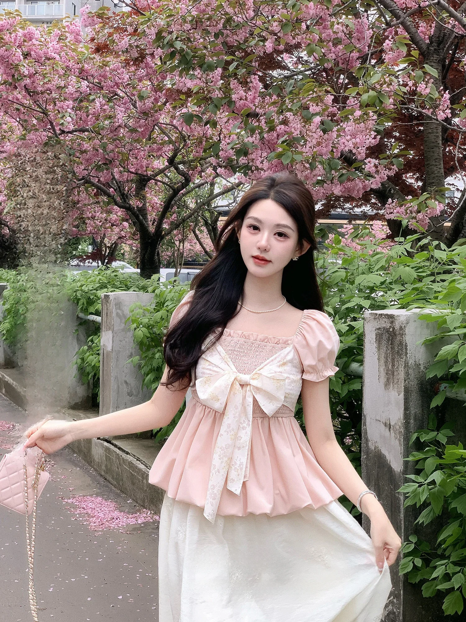 

Комплект из двух предметов Ele Roro: юбка и блузка с вышивкой в виде узлов и цветов вишни, модный женский ансамбль