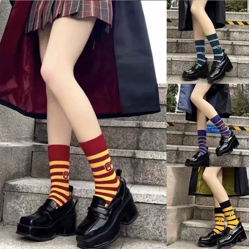 Calcetines de moda con letras, estilo insignia de la Academia Malfoy de la Escuela de Magia, para cosplay de Slytherin, accesorios a rayas, regalo