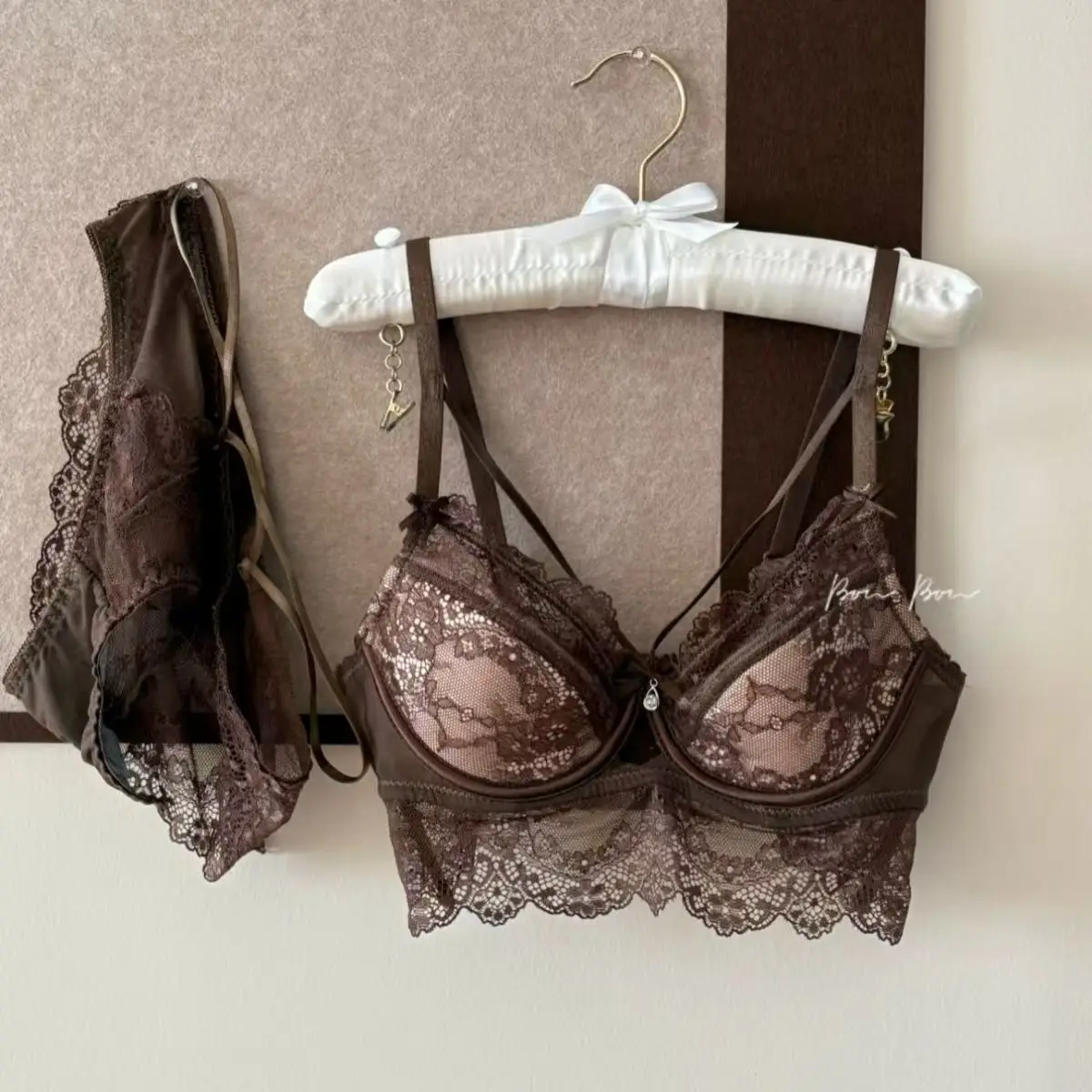 Ensemble de Lingerie Sexy en dentelle respirante, soutien-gorge de soutien pour petit buste de Style français, Anti-affaissement et contrôle des seins latéraux, ensemble de soutien-gorge à armatures souples
