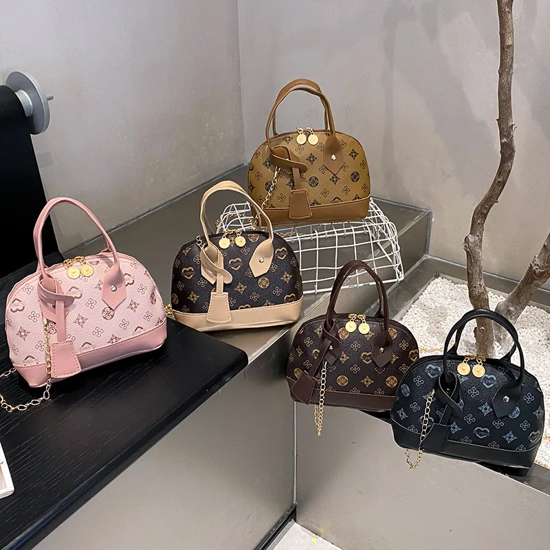 

2025 New Women's Bag Light Luxury Printed Shell Bags Large Capacity Handbags Fashionable Versatile Single Shoulder Women's Bags