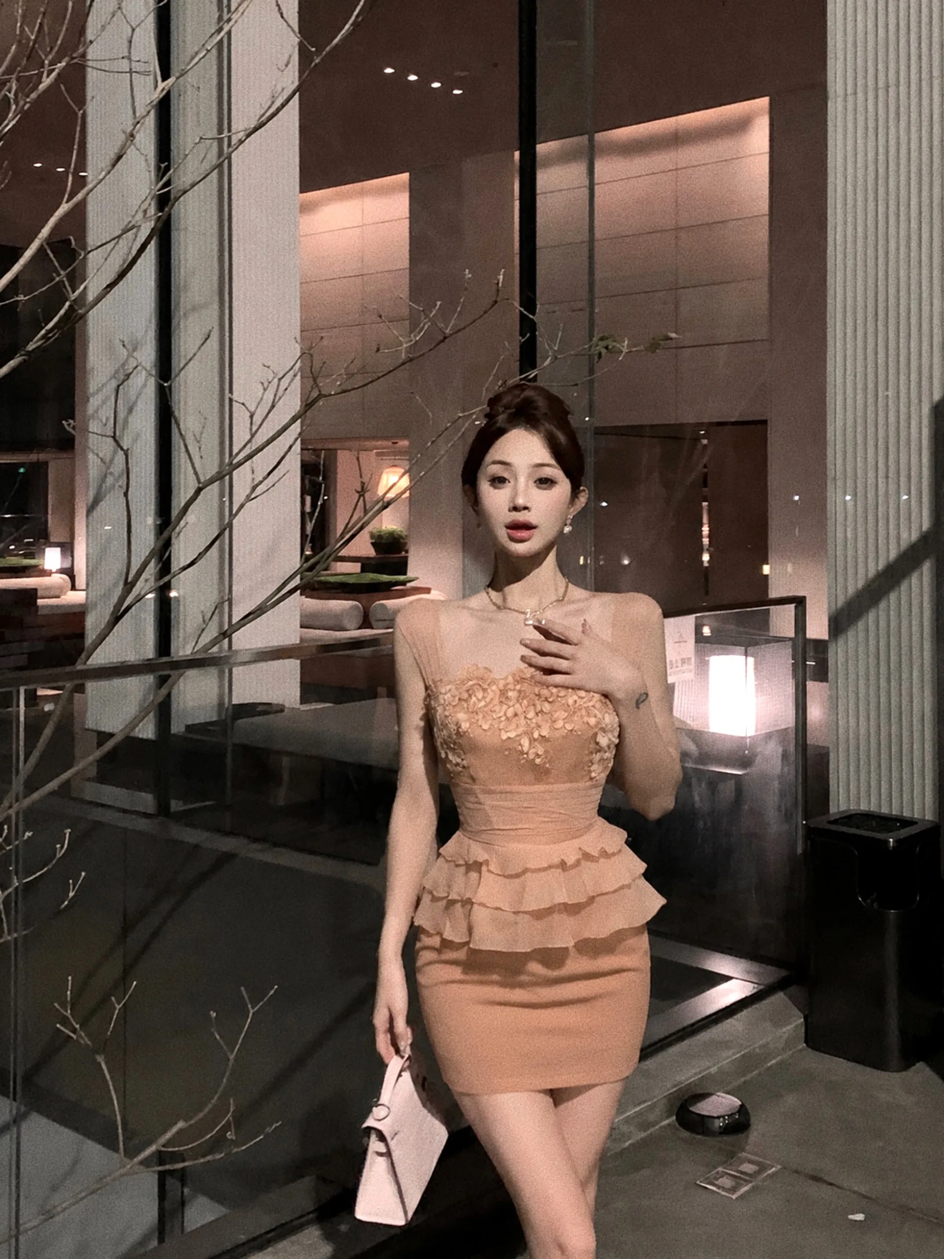 

Kumikumi Summer New Style Women's Fashion Set with Lace Trim Sleeveless Vest And Slim Fit Skirt Two-Piece Ensemble