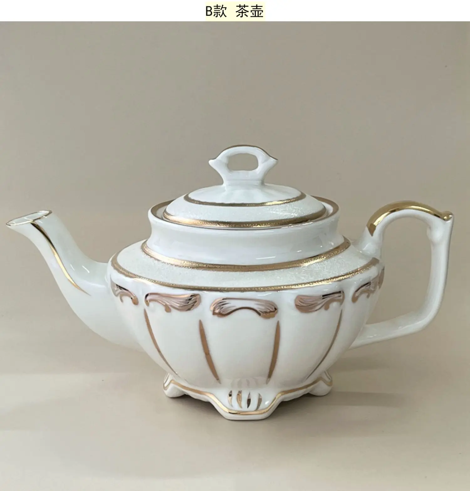 Heavy Industry Hand drawn Foreign Trade Teapot Relief Gold Plated Ceramic Luxury British Afternoon Tea Vintage Teapot 800ml 4