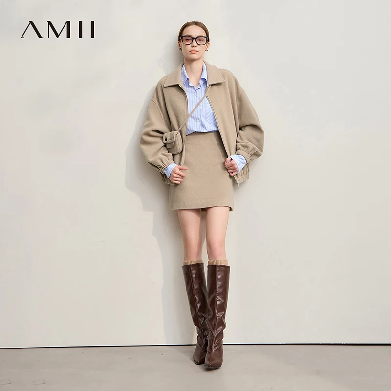 Jaket Wanita AMII 2025 Musim Dingin Minimalis Ritsleting Lengan Panjang Jaket Rok Mini Polos Elegan Longgar Pakaian Wanita 12524027