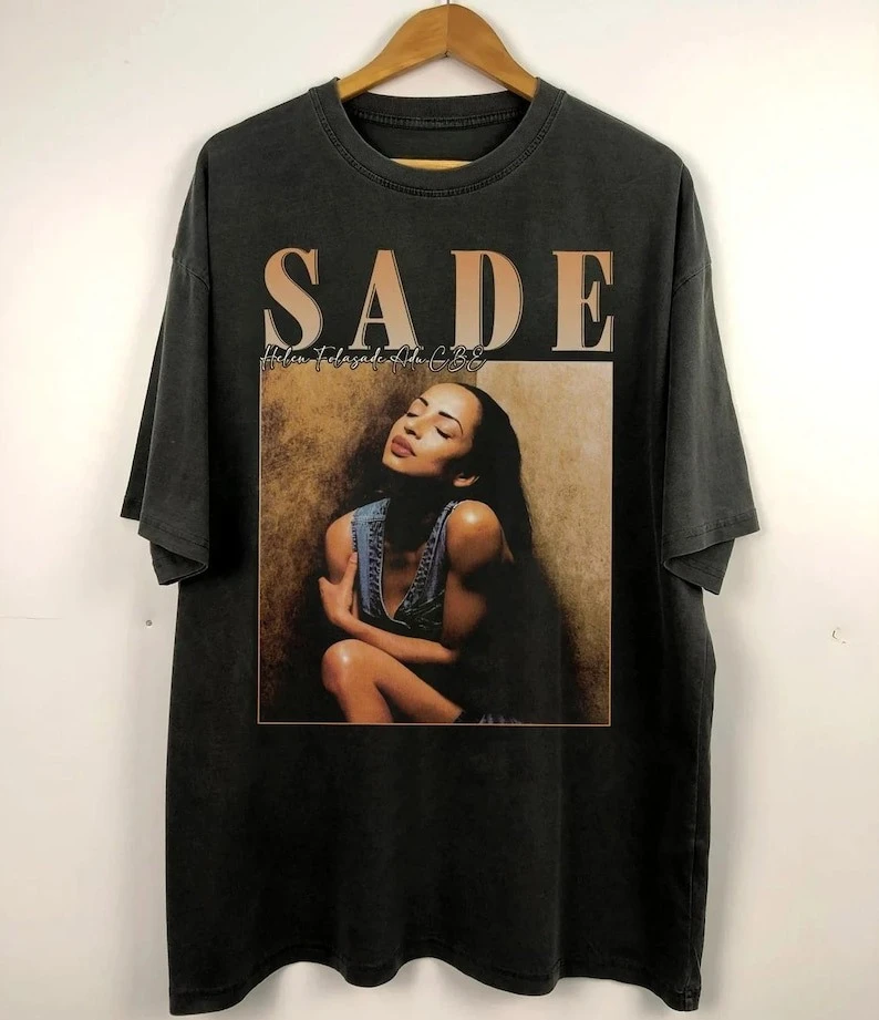 الصيف موضة ريترو Sade خمر 90s تي شيرت البوب الموسيقى مروحة تي شيرت هدايا للرجال النساء الأمريكية Harajuku Y2K ملابس الشارع الشهير