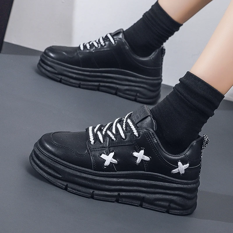 

2025New Comfort Casual White Shoes All-Matching Flat Skateboard Shoes Student Casual Women's Shoes High Quality Sneaker