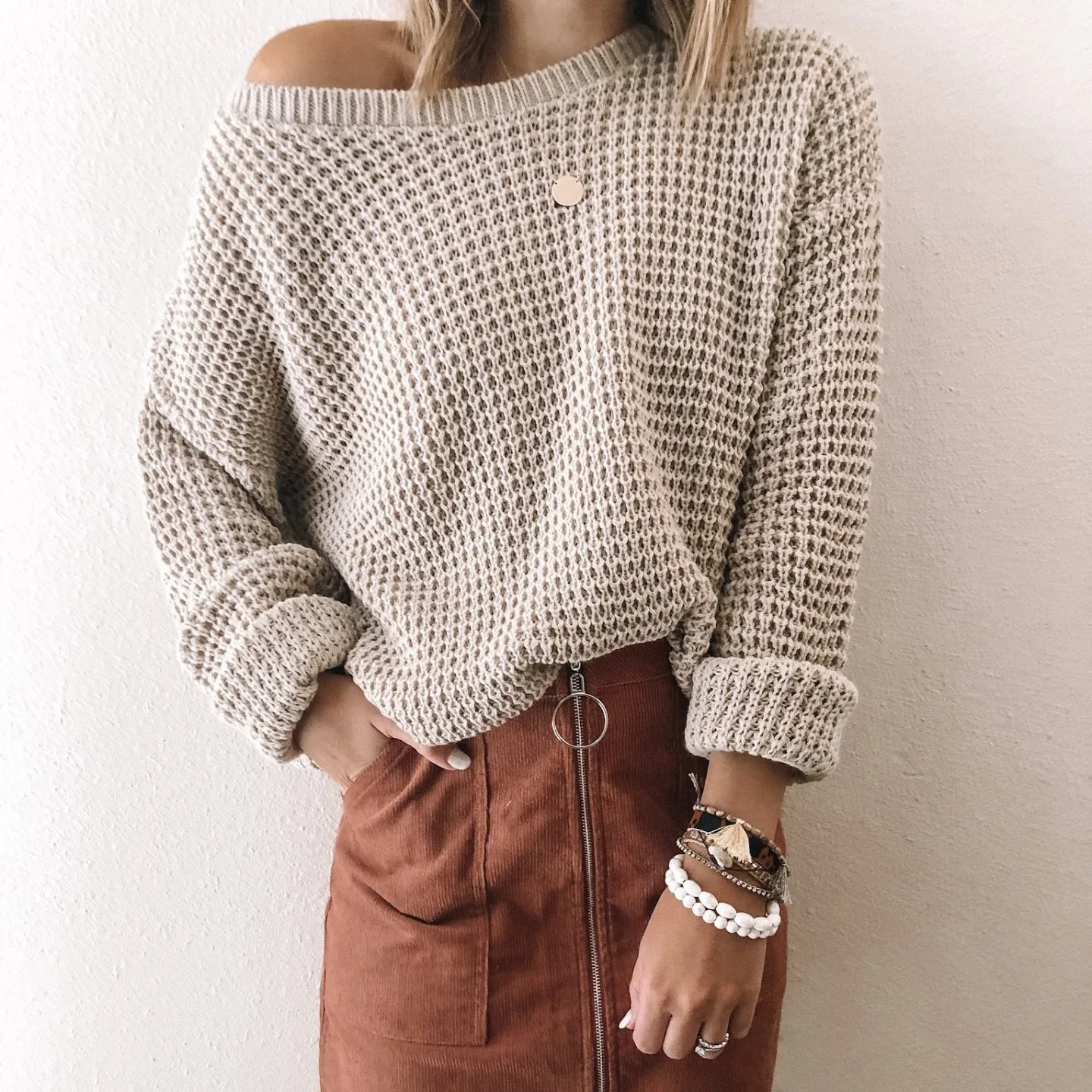 2023 Autumn/Winter Simple Loose Oblique Neck Off Shoulder Sexy Short Top Long Sleeve Knitted Sweater