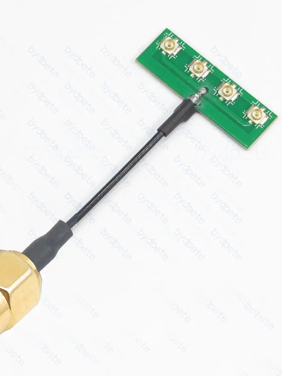 Câble séparateur de type Y 1x prise mâle SMA vers 4x IPX U.FL UFL mâle SMD sur PCB 1.37mm Câble coaxial IPX Câble coaxial 50ohm Adaptateur 4 en 1