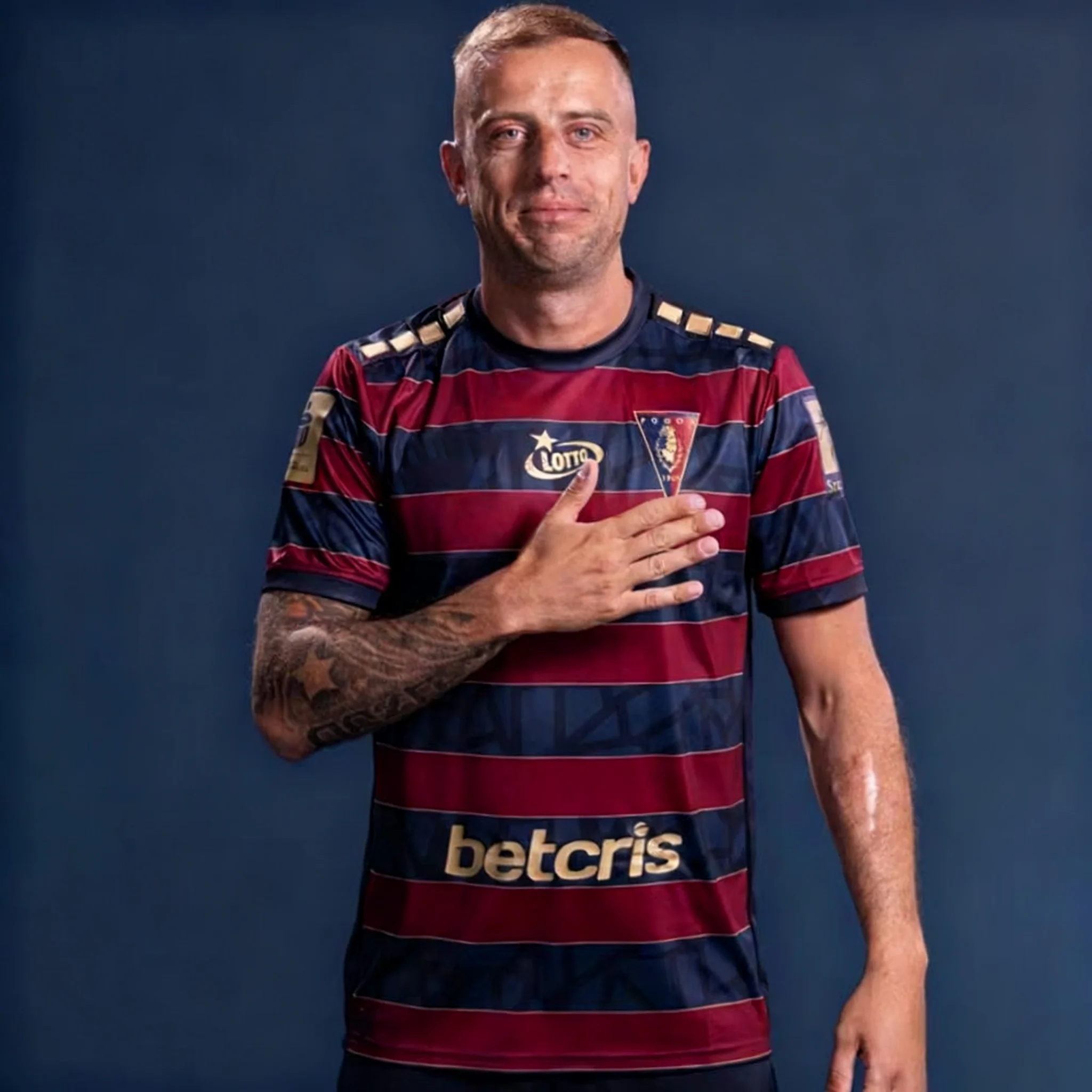 

Polish Football Jersey Pogoń Szczecin Kit Home Poland Jersey Kit Autumn Sports Dry Quickly Men's T-Shirt Children's Clothing