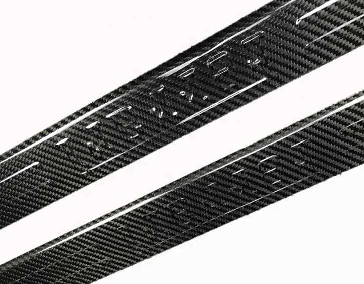 Dry Carbon Fiber Door Sills  Scuff Plates Sills for  488 GTB