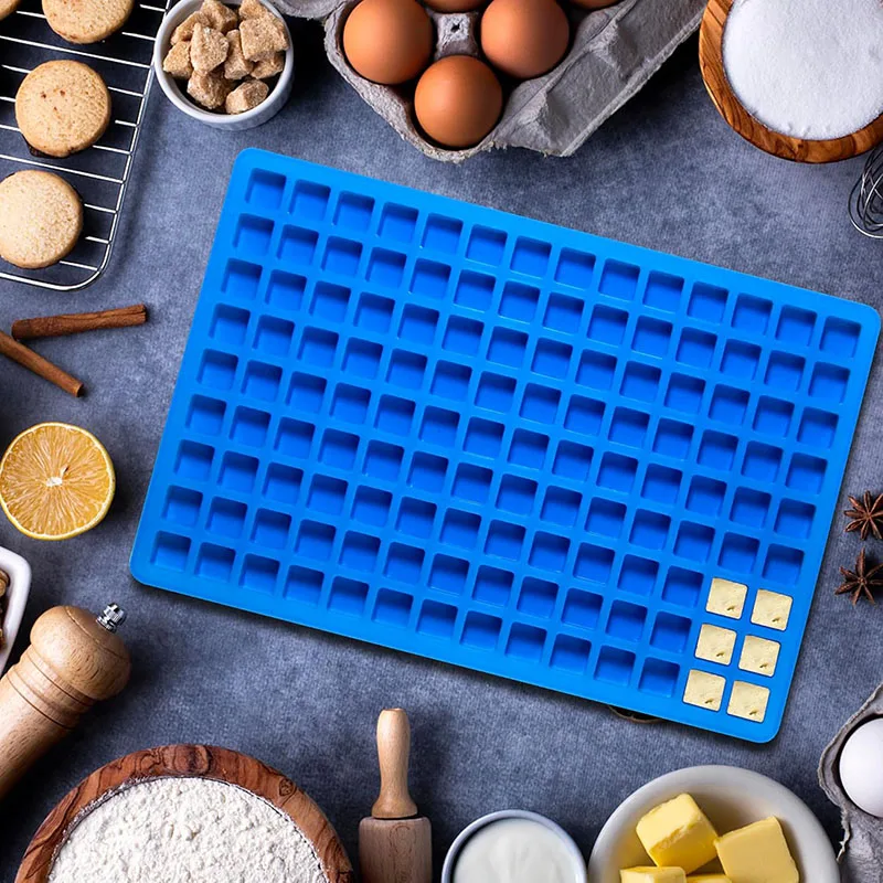 Molde cuadrado de silicona para Chocolate con 126 cavidades, caramelo, trufas de goma, bandeja para cubitos de hielo, cera derretida, utensilios de cocina para hornear