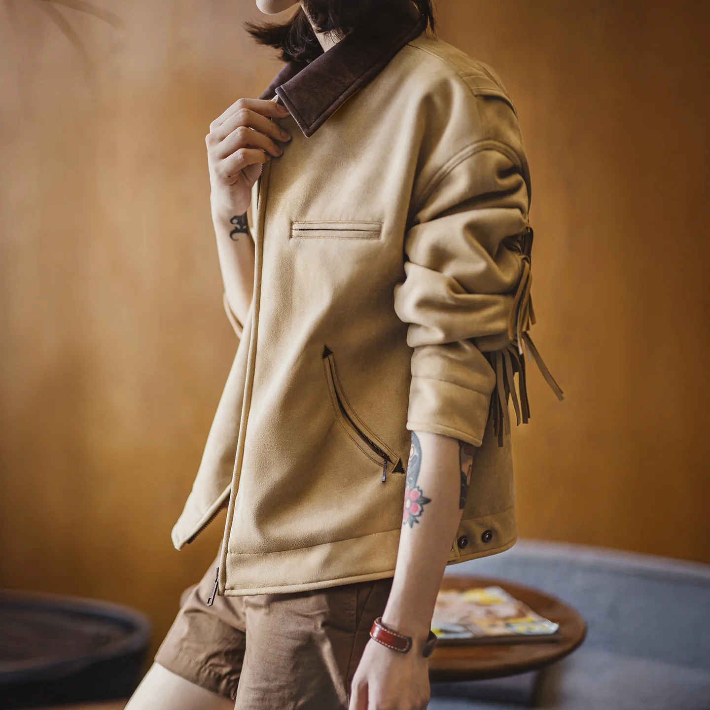 

Maden Women's Suede Jacket Winter Warm Plush Soft Coat Casual Workwear Outerwear with Tassel Detailing