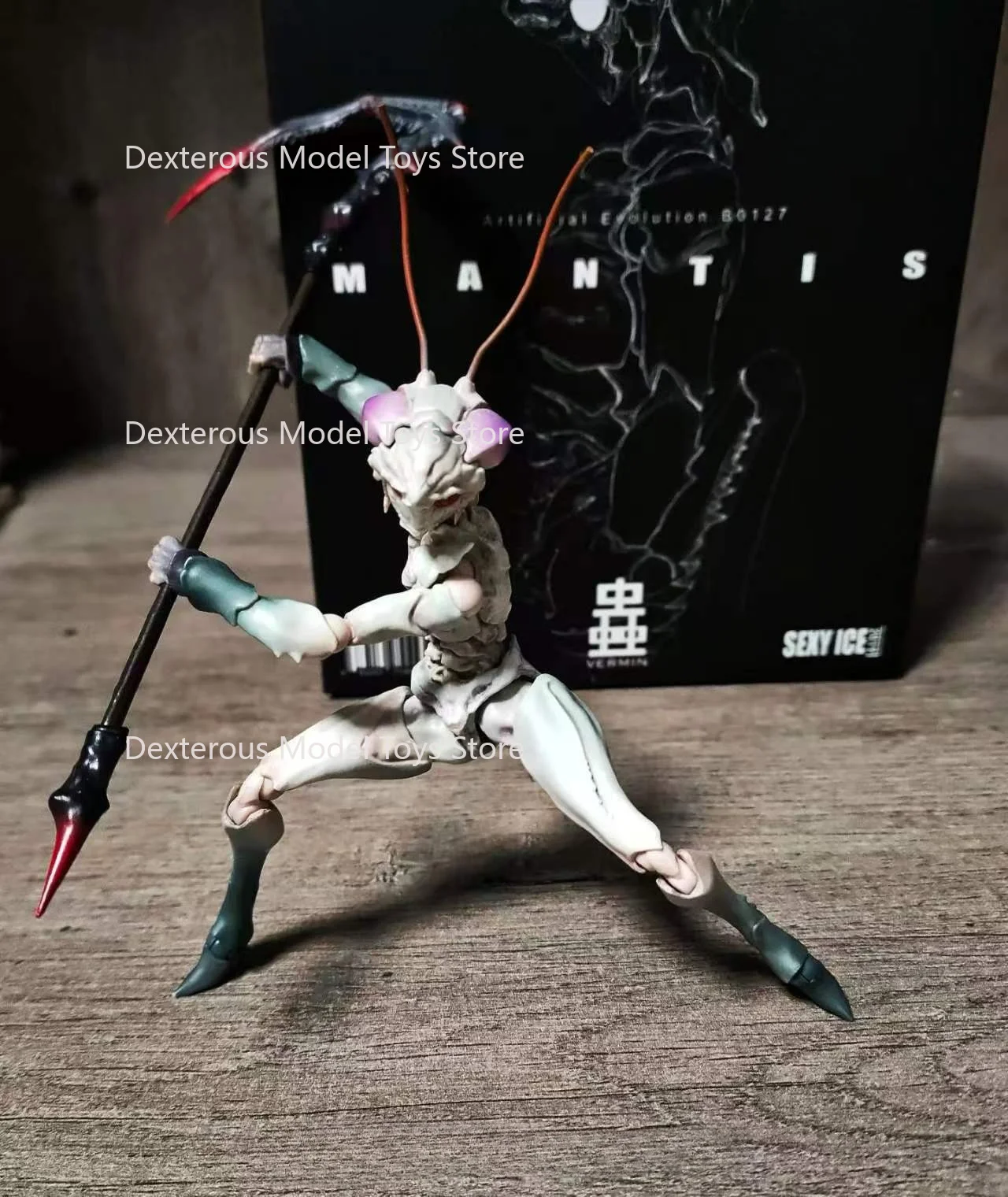 

[In Stock] 99 New Ice Sense Studio Insect Series Artificial Evolution Experiment B0127 Mantis Female Mobile Doll Handmade Model