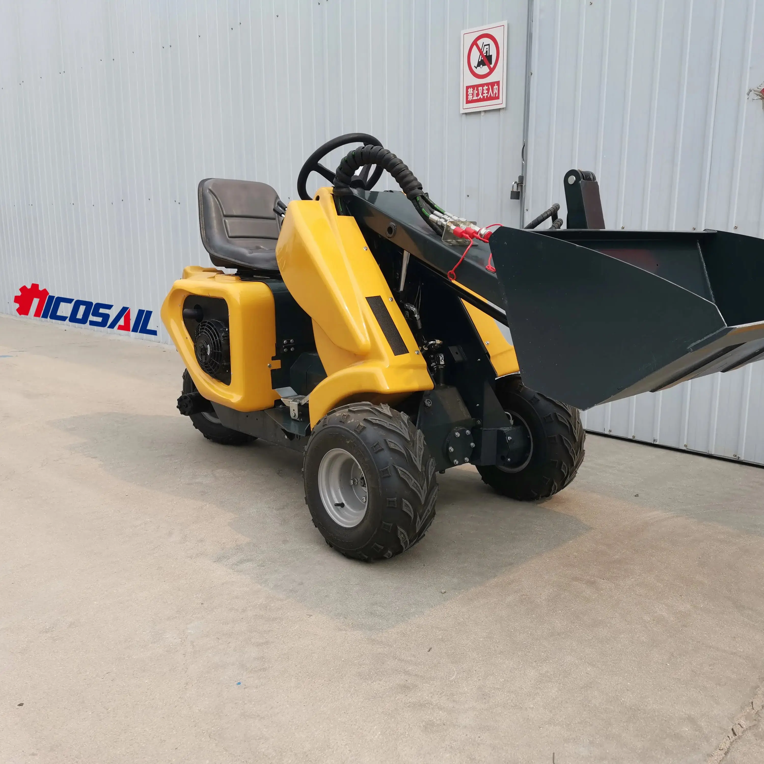 

Новое поступление, компактное сертификация, трехколесный погрузчик с рулевым управлением, эффективный дизайн с гарантией 1 год