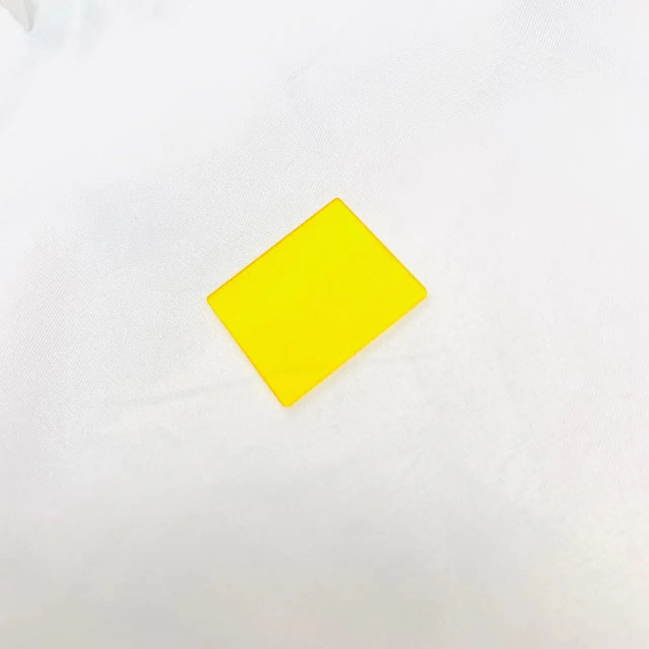 

2Pcs Total Size 29x25x1mm Rectangle UV Cut 510nm Long Pass Yellow Filter Glass JB510 For Camera CMOS