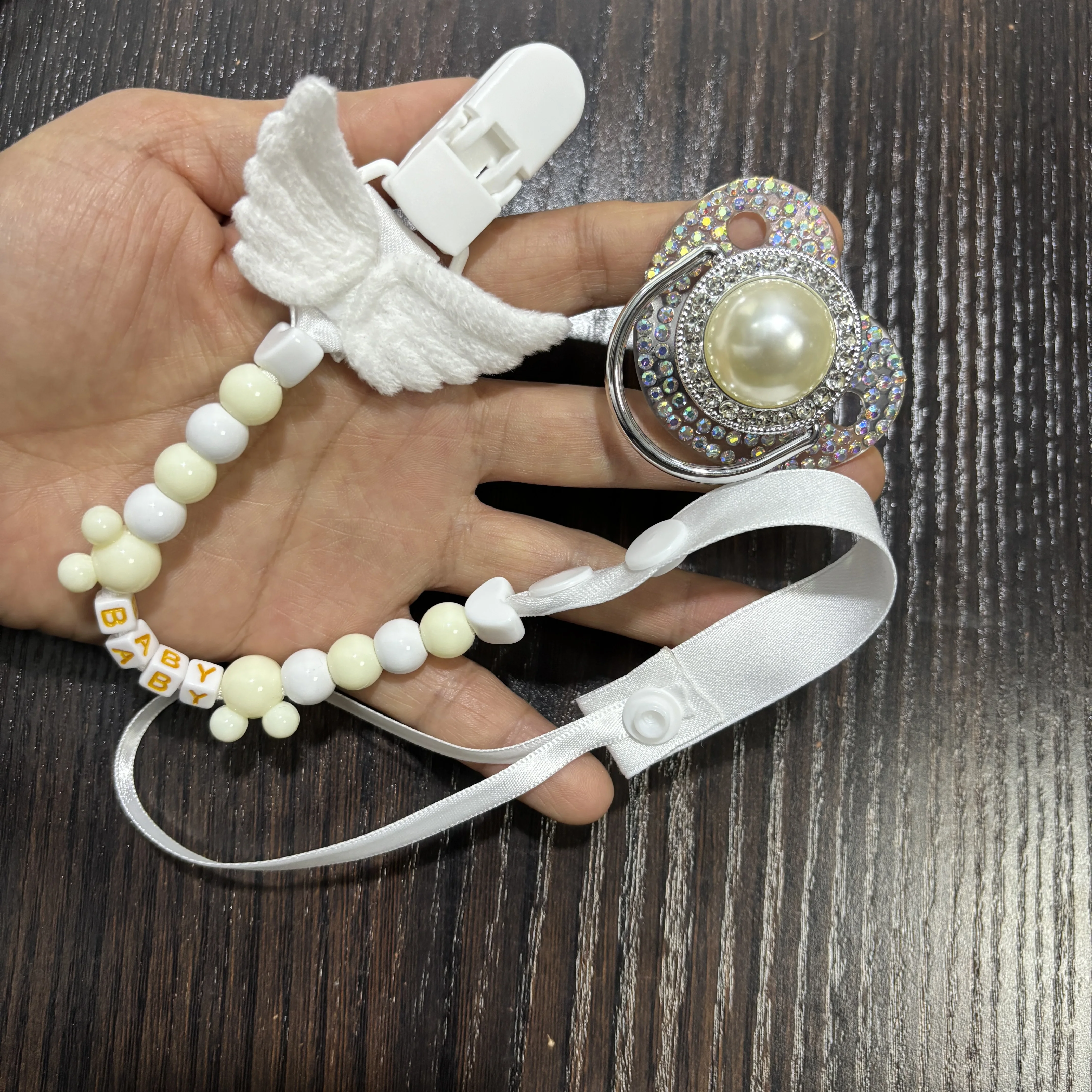 Silicone baby pacifier and convenient pacifier chain set Calms baby's mood Designed with ergonomic shape Comfortable 0-18M