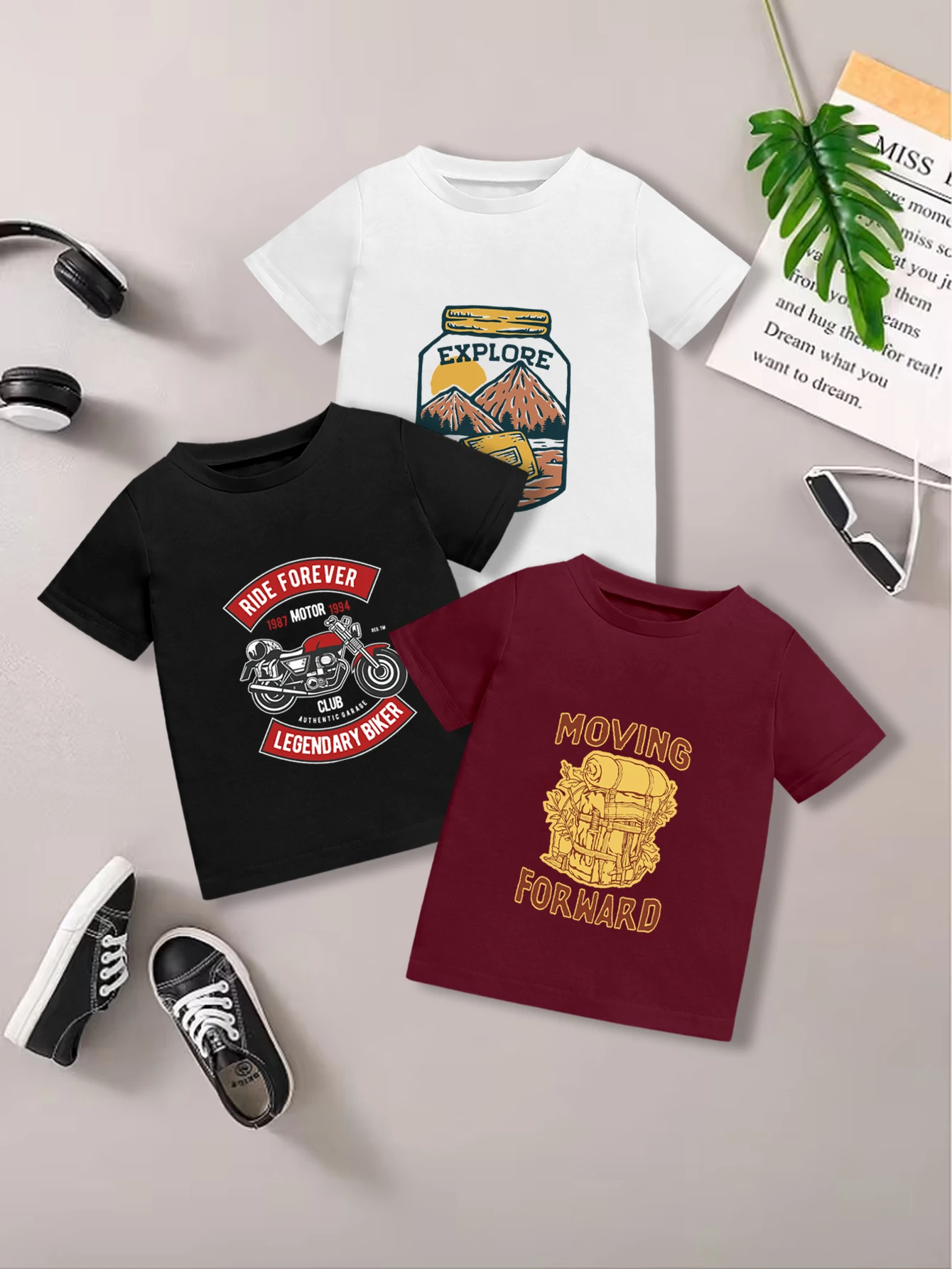 

3 предмета: летняя повседневная футболка для мальчиков с мультяшным принтом, изображением горы в бутылке и мотоцикла.