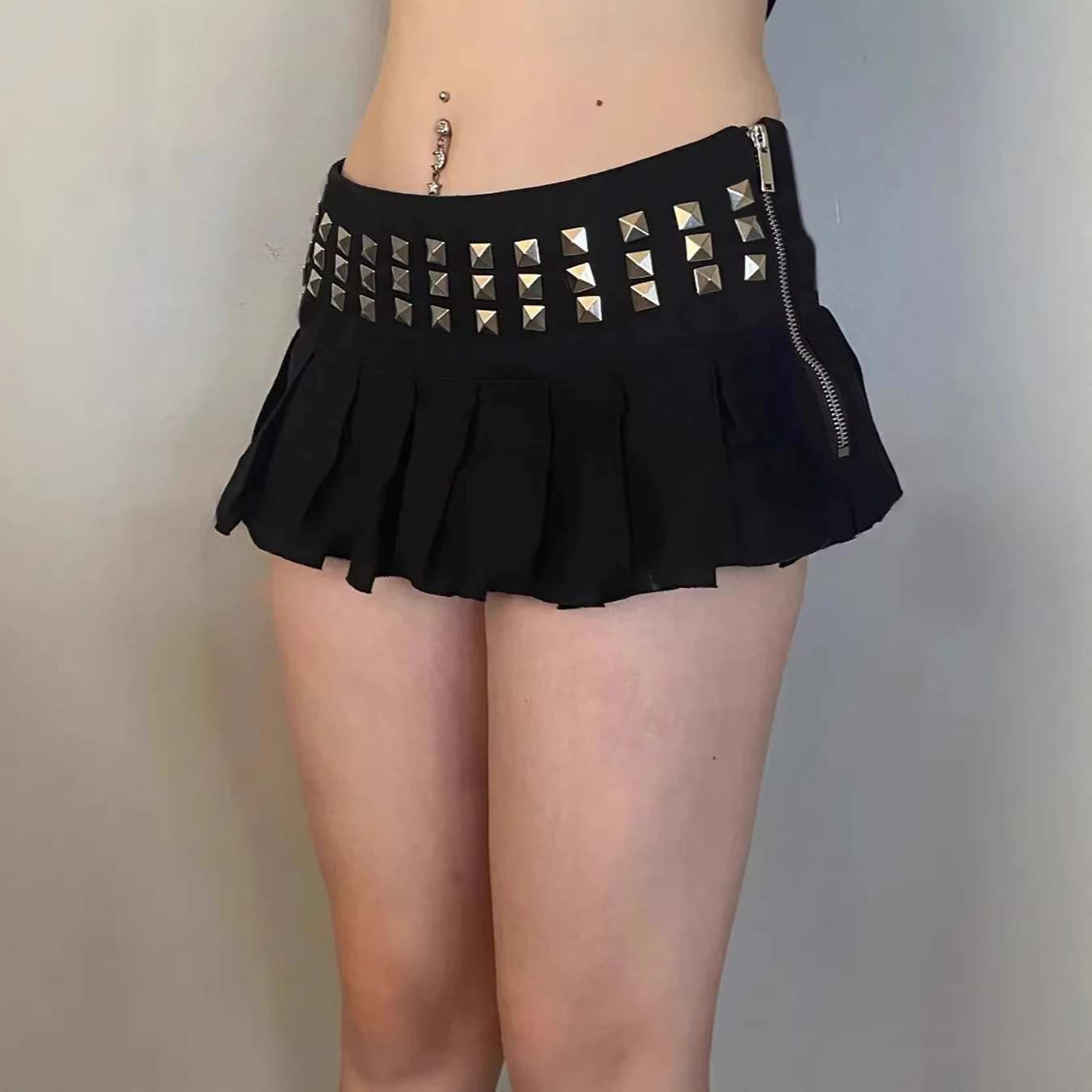 Summer New Gothic Punk Hot Diamond Sexy Side Zipper Black Low Waist Half length Short Skirt
