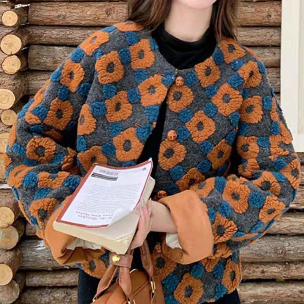 French loose short coat women's clothing 2025 winter new fashion three-dimensional flower warm cotton-padded coat top