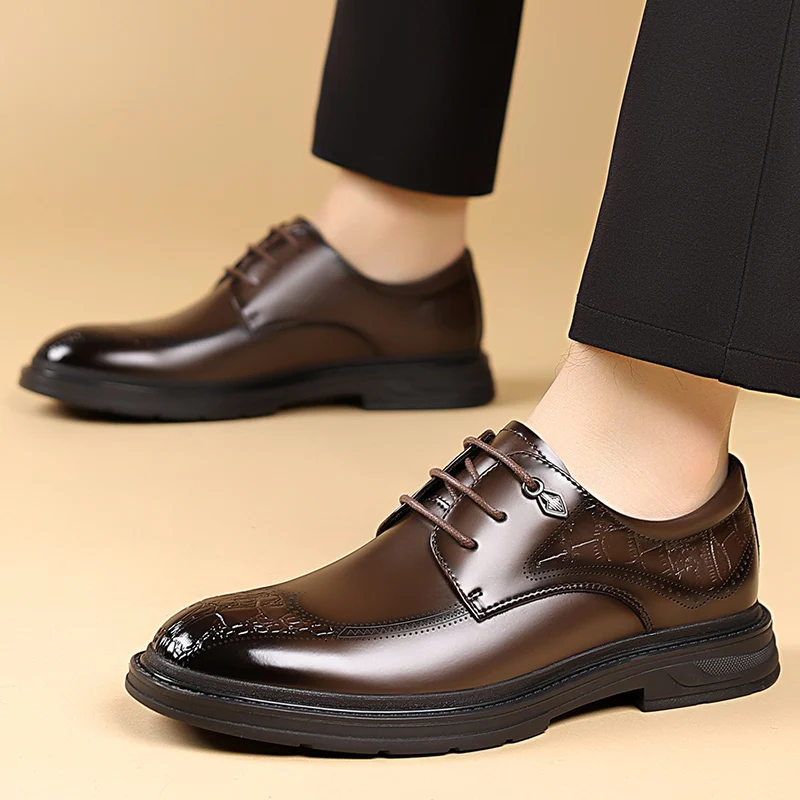 Spring and Autumn Men's Comfortable Business British Casual Leather Shoes Classic Men Korean Fashion Lace Up Small Leather Shoes