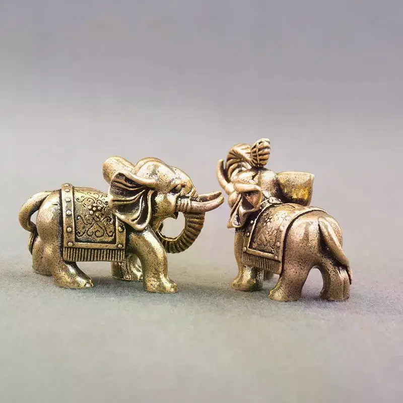 Copper Lucky Elephant Small Ornaments Brass Blessing Elephant Miniature Figurine Antique Bronze Animal Statue Home Decor