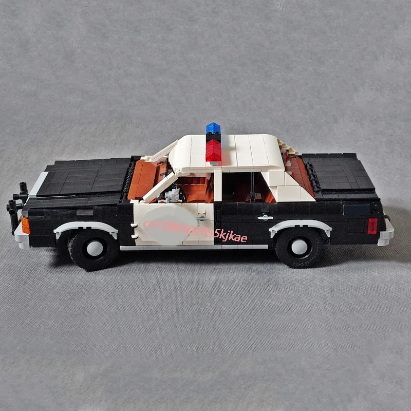 1763PCS Fording Victoria 1983 Highway Patrol classic racing model DIY creative ideas Child Toy birthday Gift technology Blocks