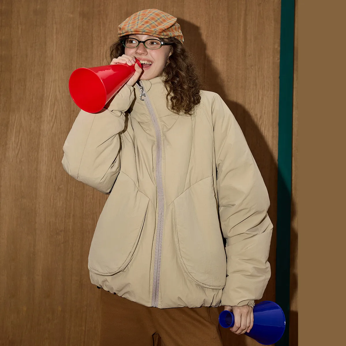 

COOLHUT Cream Oversized Puffer 2025 New Winter 90% Down Fill Utility Parka Voluminous Pocket Design Relaxed Cloud-Like Warmth