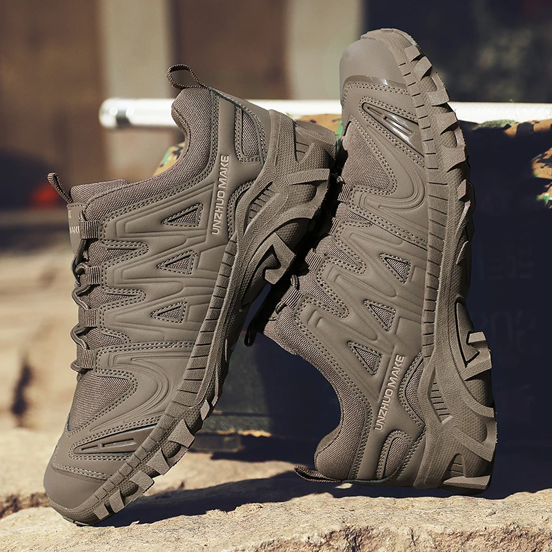 

Outdoor Men Hiking Shoes Anti-slip Low-top Tactical Boots Men Comfortable Casual Lace-up Breathable Casual Sports Shoes Men
