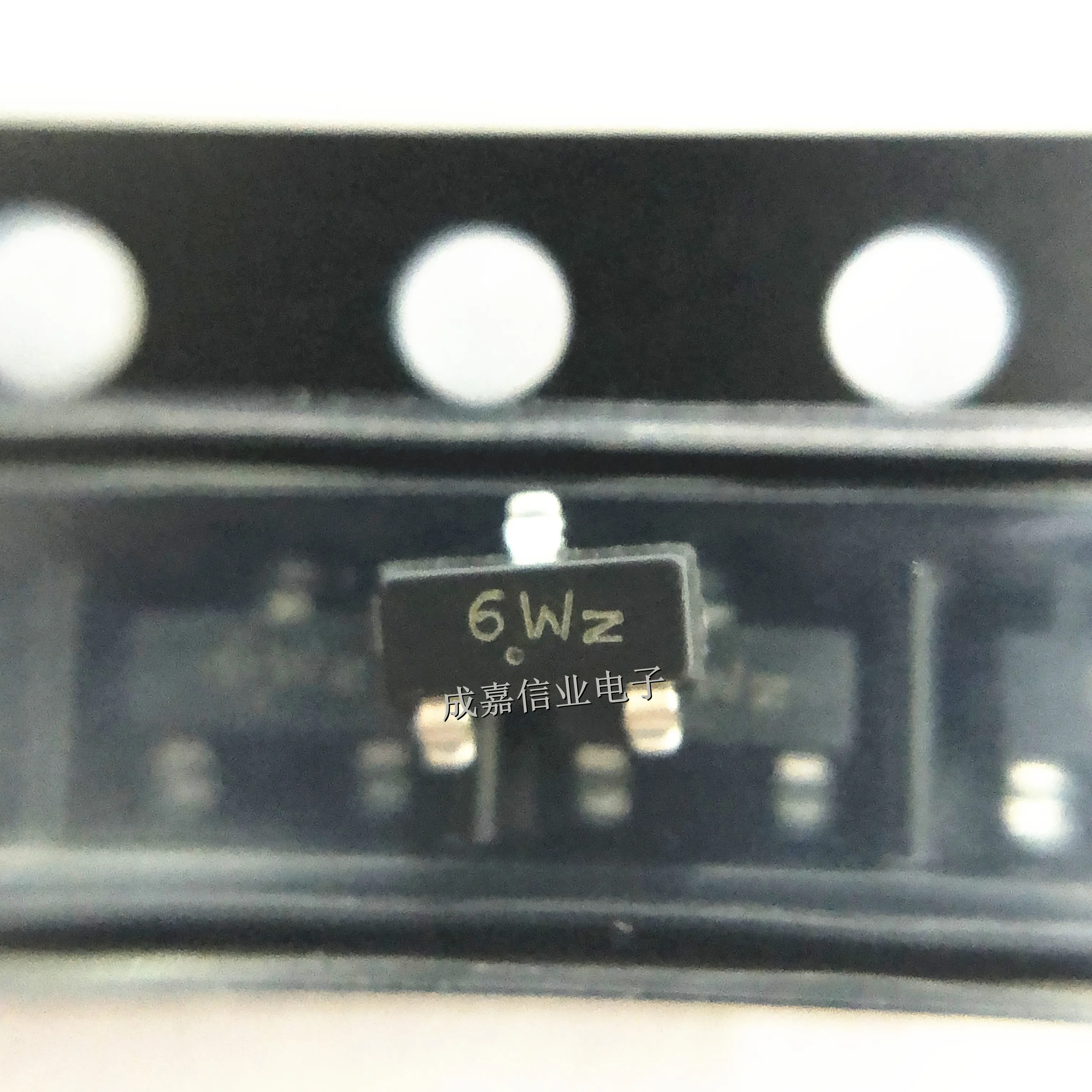 10pcs/Lot MMBFJ175LT1G SOT-23-3 MARKING;6W Trans JFET P-CH 3-Pin Drain-Source Current at Vgs=0:7 mA to 60 mA