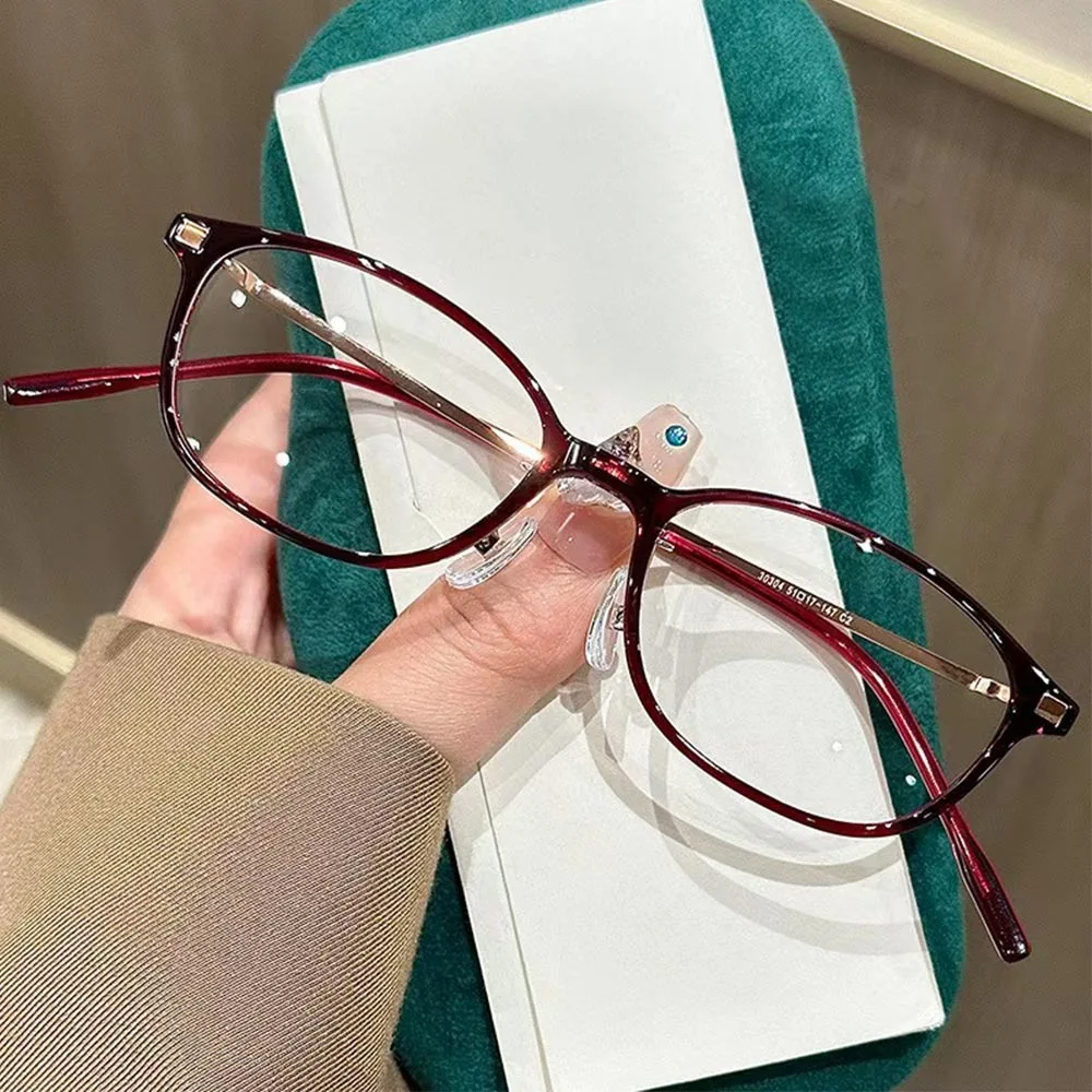 

Comfortable Blue Ray Blocking Anti-Blue Light Glasses Ultralight Eye Protection Square Eyeglasses Metal Frame Eyewear Office
