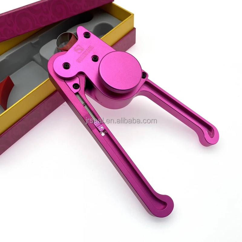 Hydraulic cylinder rod piston sealing fastener installation sealing tool