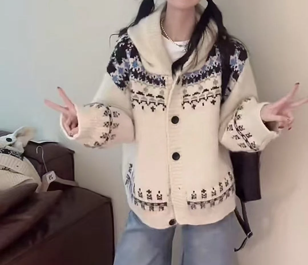 

2025 New Autumn/Winter Hooded Knitted Cardigan Women's Versatile College Style Sweater Women's Thickened Student
