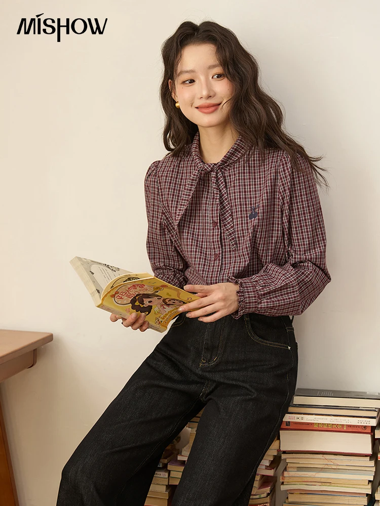MISHOW 여성용 레트로 격자 무늬 셔츠 2025 가을 100 코튼 보트 칼라 탑 대비 버튼 체리 자수 셔츠 MXE44C2397