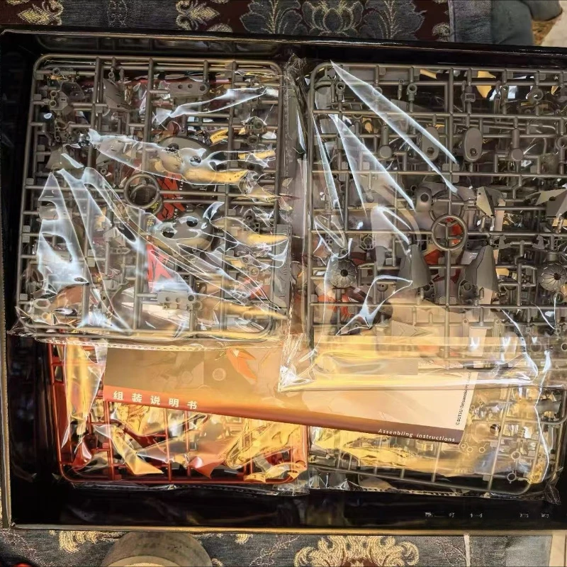 

Пятно, Orange Cat Industry, New Cosmic Knight, Iberohsiung, Puse