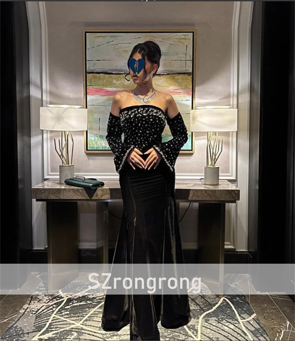 Vestido de novia de noche sin espalda, tubo de terciopelo con cuello barco personalizado, glamuroso, manga 3/4, vestido largo de fiesta de graduación con cuentas de cristal