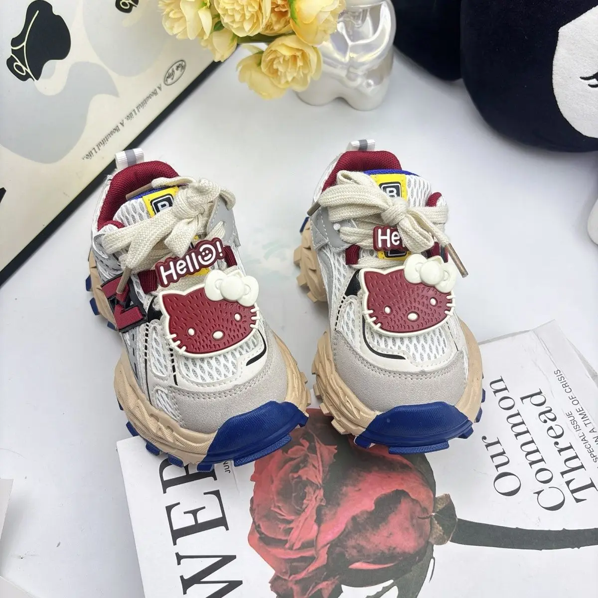 サンリオハローキティスポーツシューズ子供春秋カジュアルスニーカーアニメテニスシューズ女の子バスケットシューズファッションランニングシューズ