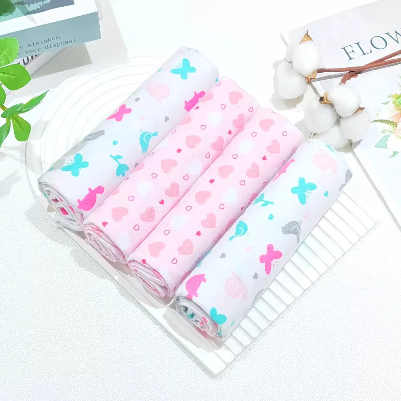 4Pcs/Sets 100% Cotton Flannel Diapers Baby Swaddles Soft Wrap For Baby Girls Boys Supersoft Receiving Bedsheet Print Blankets