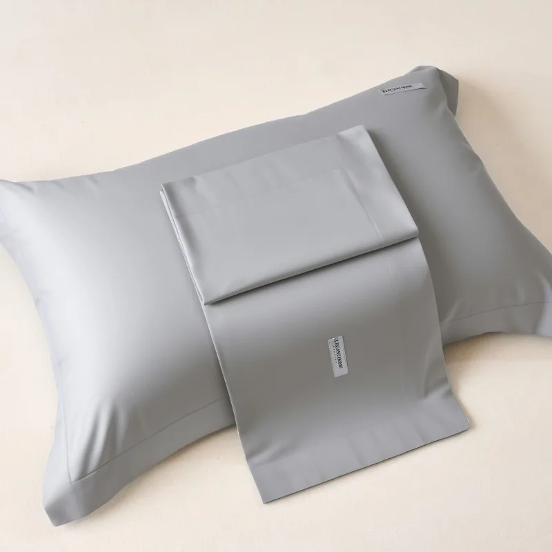 Solid color long-staple cotton pillowcase A pair of household 48x74cm solid color pillowcases, no pillow core.