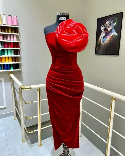 Elegant Red Velevt Mid Calf Women Formal Dresses With Handmade Flower Strapless Split Sexy Party Dress