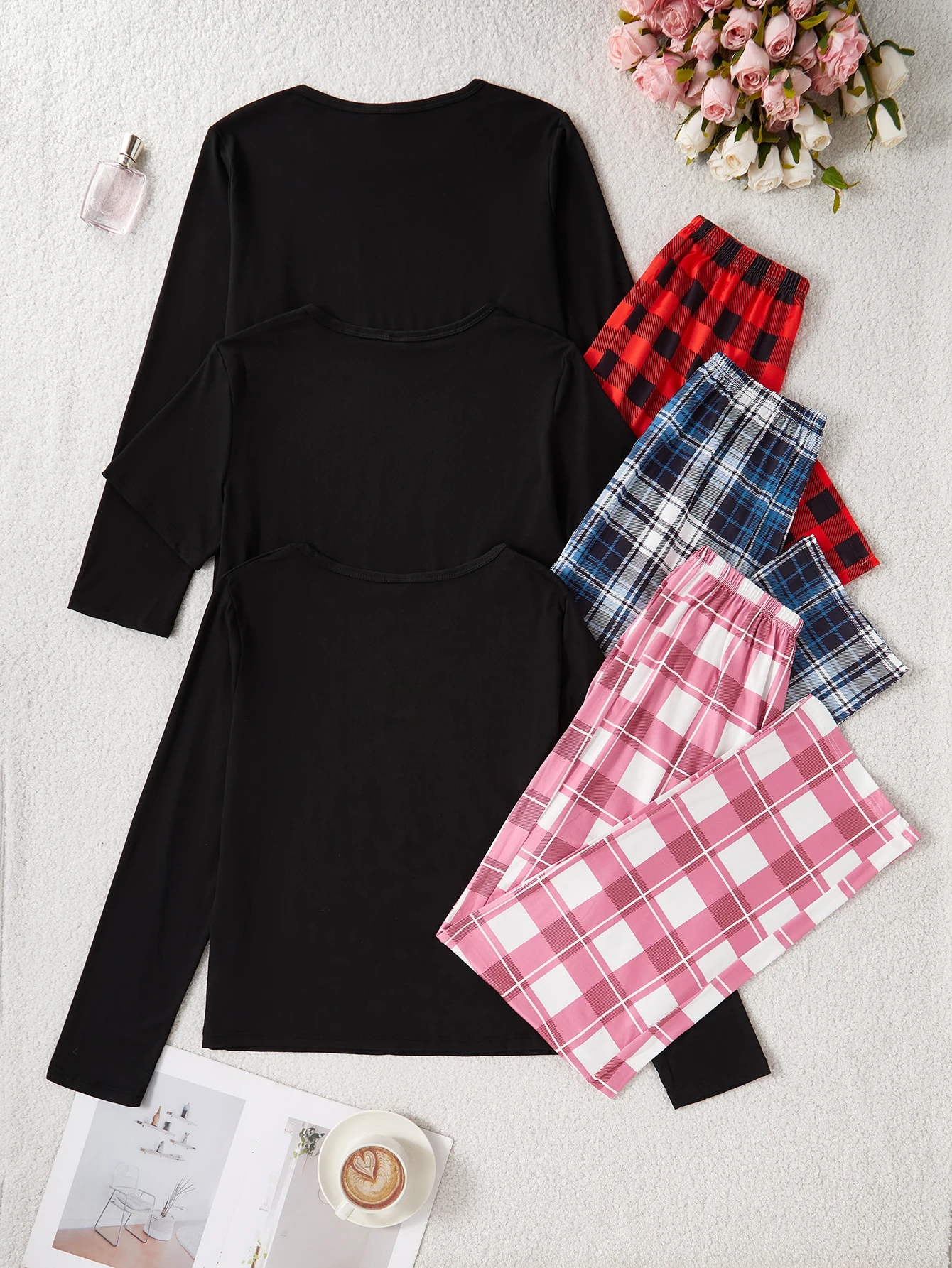 Ladies' new style six-piece casual home wear set - letter print long-sleeved and short-sleeved tops, checkered pants, pajama set