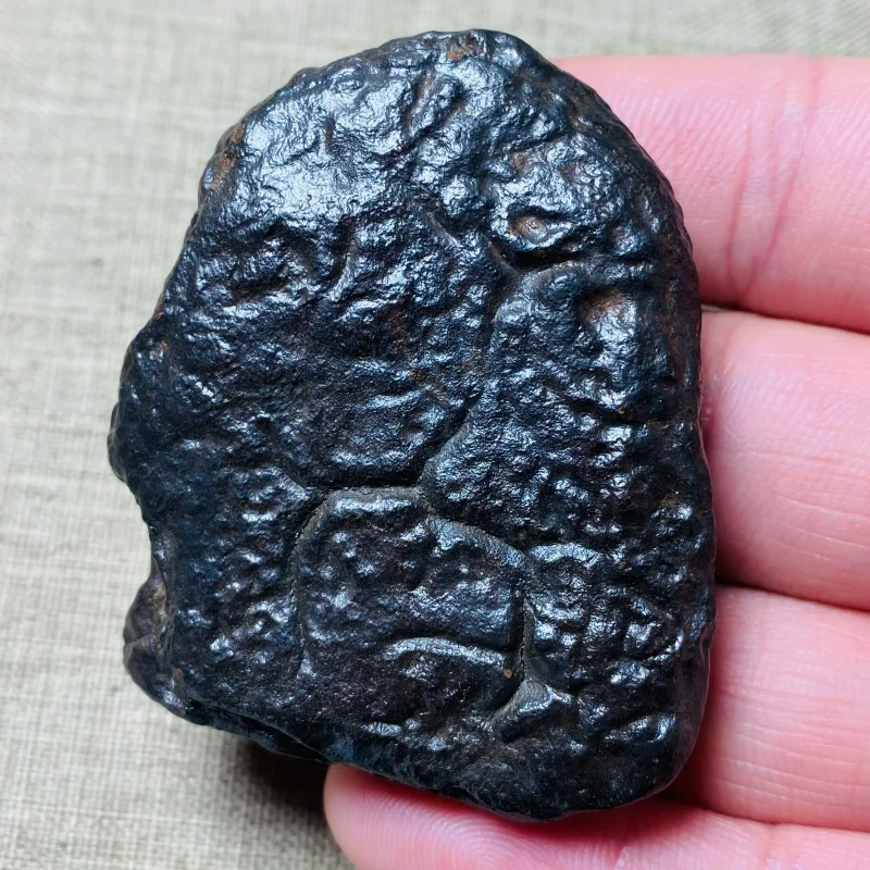 Natural Black Stone with Human Face Pattern- Rare Raw Mineral Specimen Collectible Decor