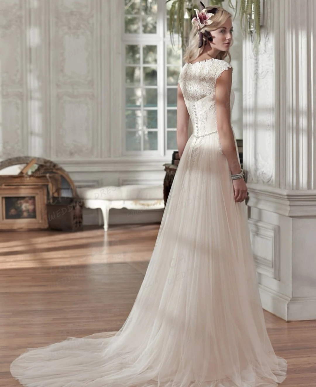 Charming Appliques Wedding Dresses Customized Women's A Line Bridal Gowns Elegant Sweep Train Tulle Princess Vestidos De Novia